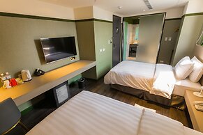Q21 Hotel