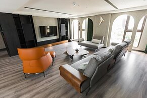 Q21 Hotel