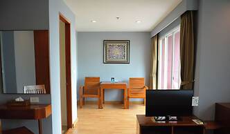 Elite Suites Patong
