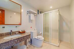 Elite Suites Patong