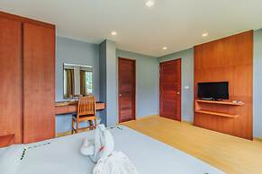Elite Suites Patong