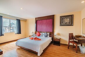 Elite Suites Patong
