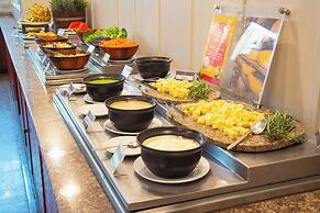 Elite Suites Patong