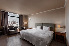 Hotel j Metropolis