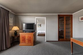 Hotel j Metropolis