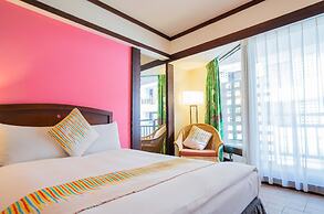 YoHo Beach Resort