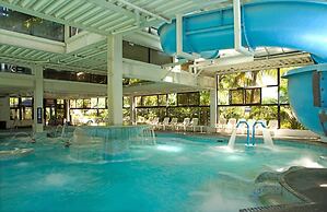 YoHo Beach Resort