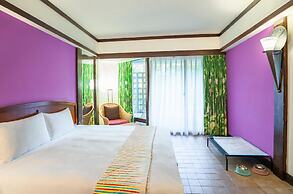 YoHo Beach Resort