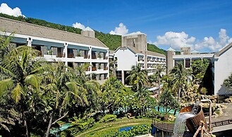 YoHo Beach Resort