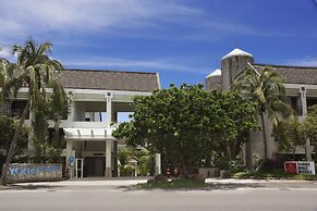 YoHo Beach Resort