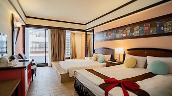 YoHo Beach Resort