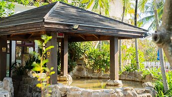 YoHo Beach Resort