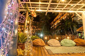 YoHo Beach Resort