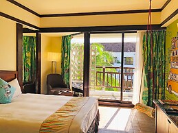 YoHo Beach Resort