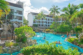 YoHo Beach Resort