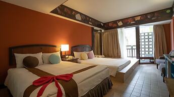 YoHo Beach Resort