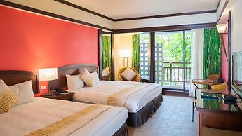 YoHo Beach Resort
