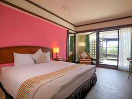 YoHo Beach Resort