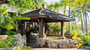 YoHo Beach Resort