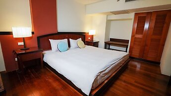 YoHo Beach Resort