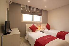 Three Seven Hotel