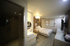 Hotel June Haeundae