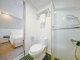 CHECK inn Express Taipei YongKang
