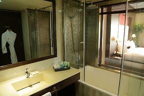 Golden Lili Resort & Spa