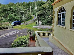 Rejens Hotel