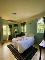 Rejens Hotel
