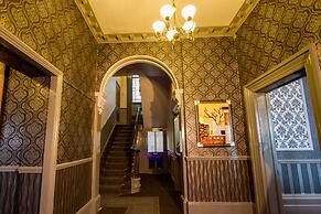 The Carlton Hotel