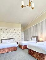 The Carlton Hotel