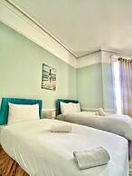 The Carlton Hotel