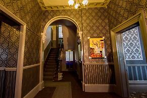 The Carlton Hotel