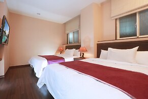 King Town Hotel