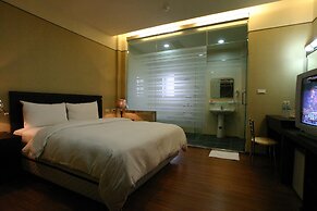 King Town Hotel