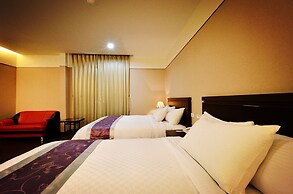 King Town Hotel