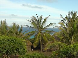 Blue Moon Beach Holiday Resort