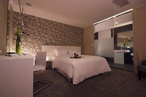Hotel Purity
