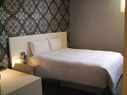 Hotel Purity