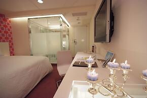 Hotel Purity