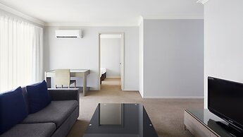 Pinnacle Apartments
