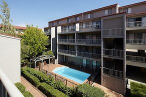 Pinnacle Apartments