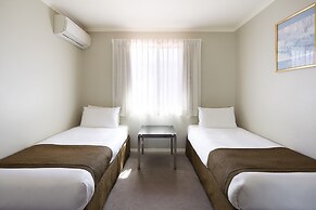 Pinnacle Apartments