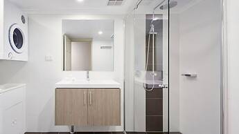 Pinnacle Apartments