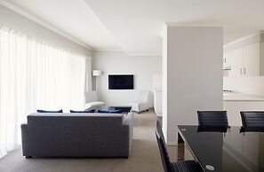 Pinnacle Apartments