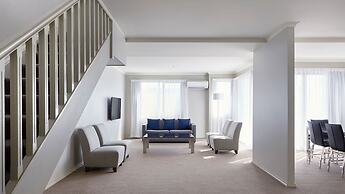 Pinnacle Apartments