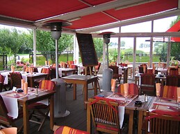 Threeland Hotel