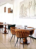 Sveltos Hotel