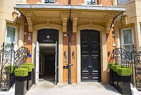 Cheval Phoenix House at Sloane Square